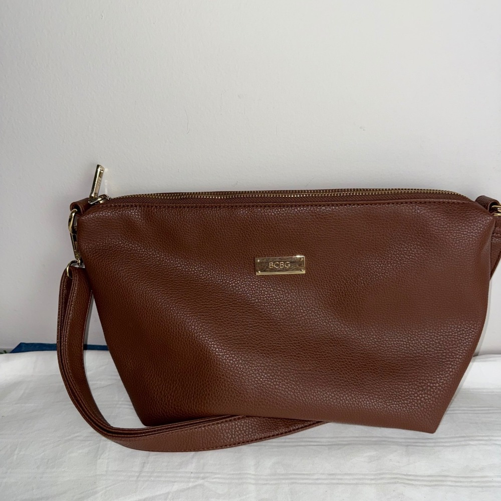 BCBG Paris Brown Crossbody Bag Purse Shoulder Handbag‎ Faux Leather